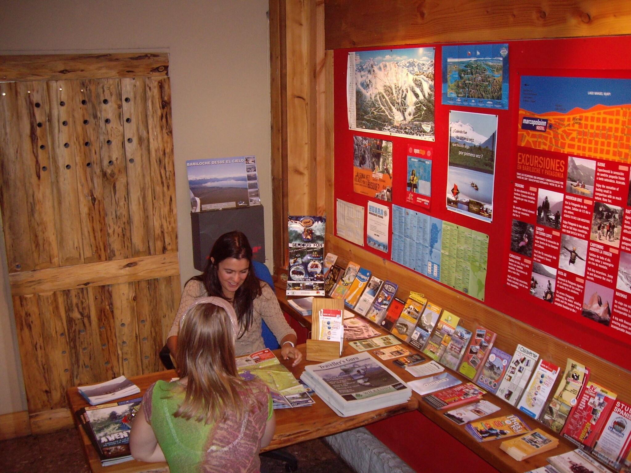 Vista Lobby Marcopolo Inn Bariloche - Hostel
