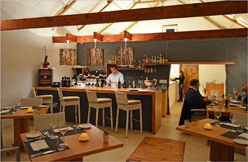 Bar/Salón Mo & Rose at Soekershof