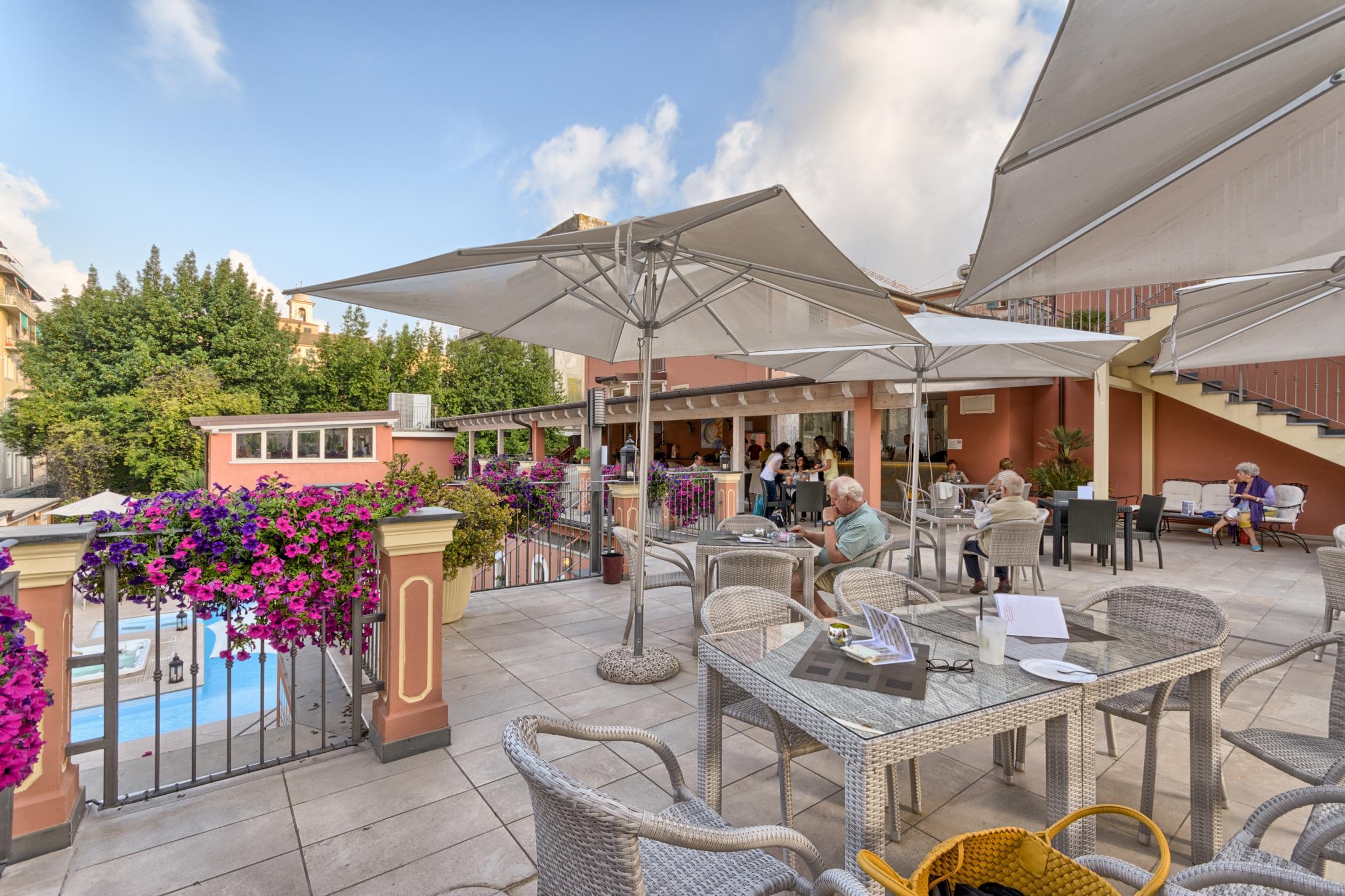 Varios Hotel Monte Rosa