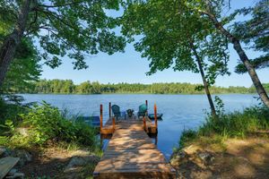 Alquiler Temporario - Private Dock & Deck: Tranquil Dam Pond Cottage!