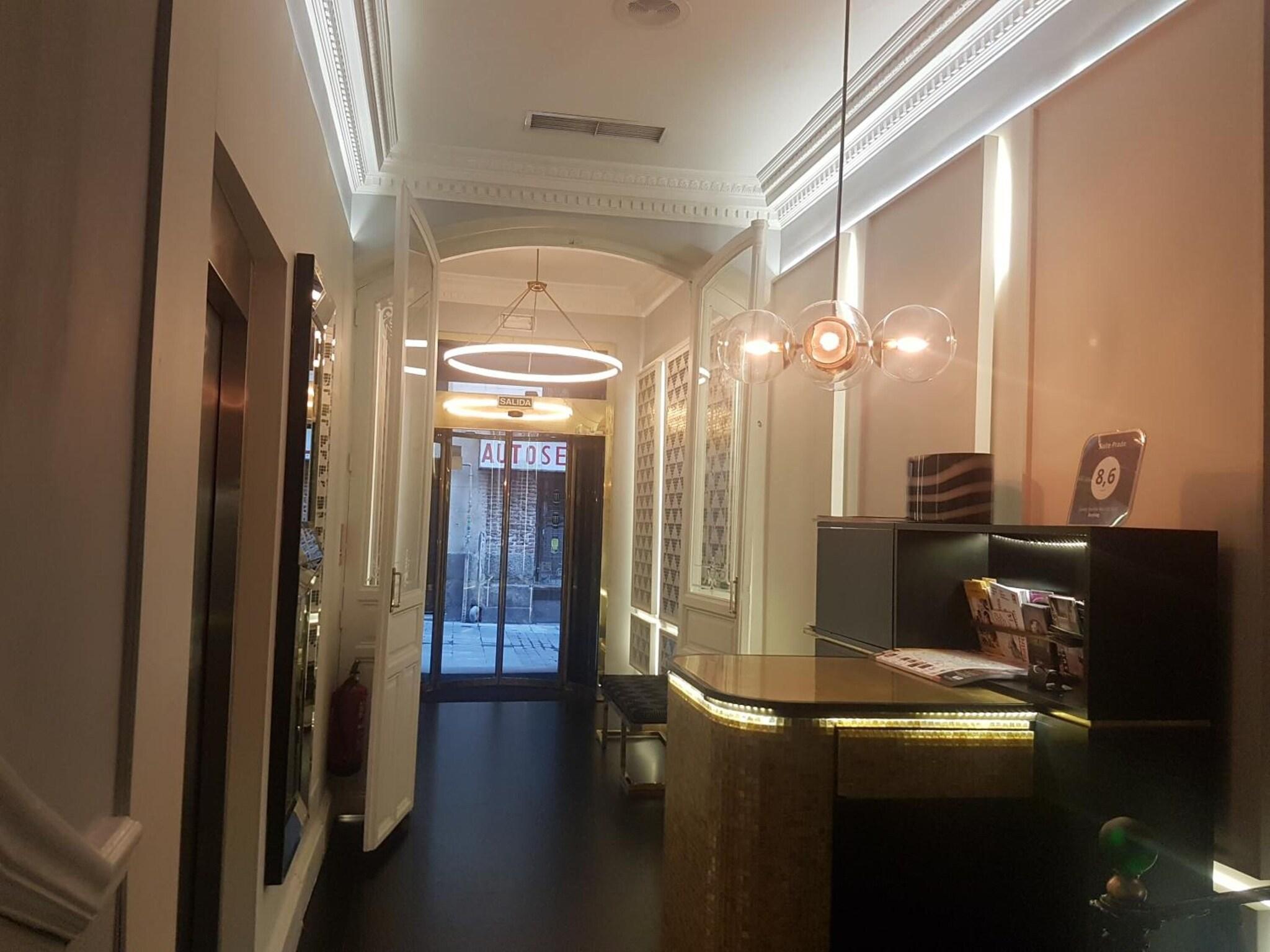 Vista Lobby Suite Prado Hotel