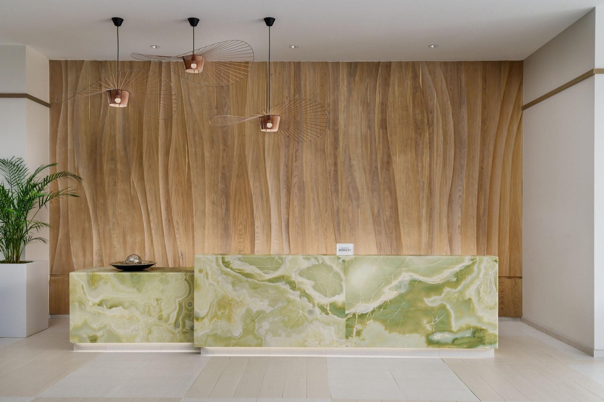 Vista Lobby AC Hotel by Marriott Naples 5th Avenue