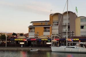 Alojamiento - Hotel Port Beach