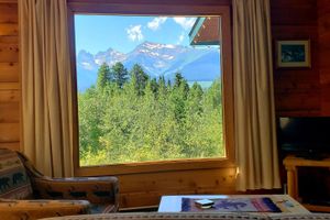 Alojamiento - Mica Mountain Lodge & Bear at Mt Robson Park near Jasper National Park