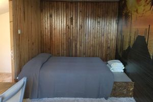 Alquiler Vacacional - Stay in a 16th century three story home in the Provence countryside.