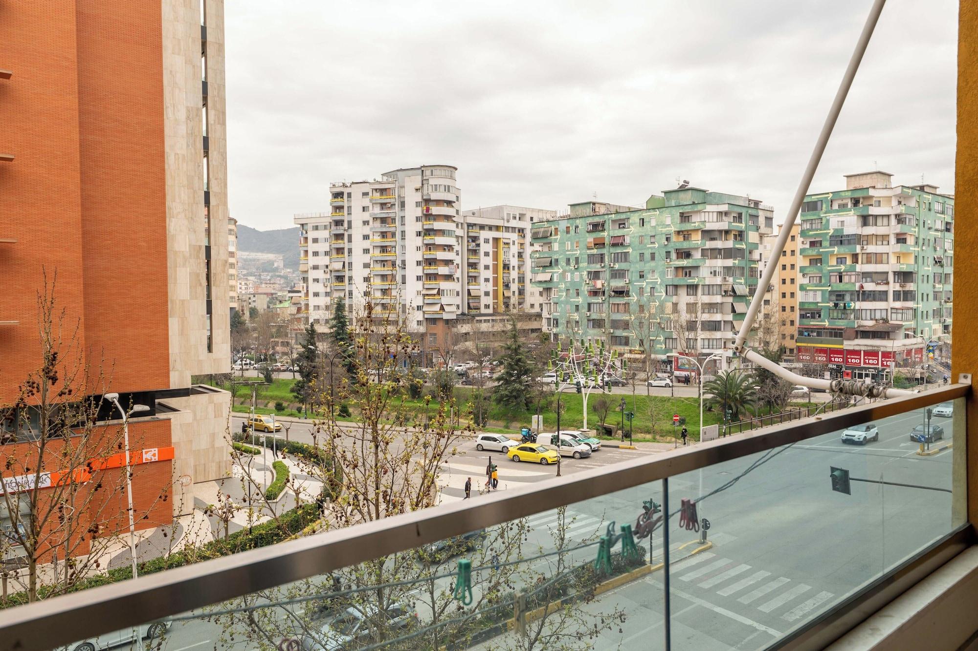 Equipamiento de Habitación Tirent Apartment-Spacious 2-Bedroom Stay in Delijorgji Tirana