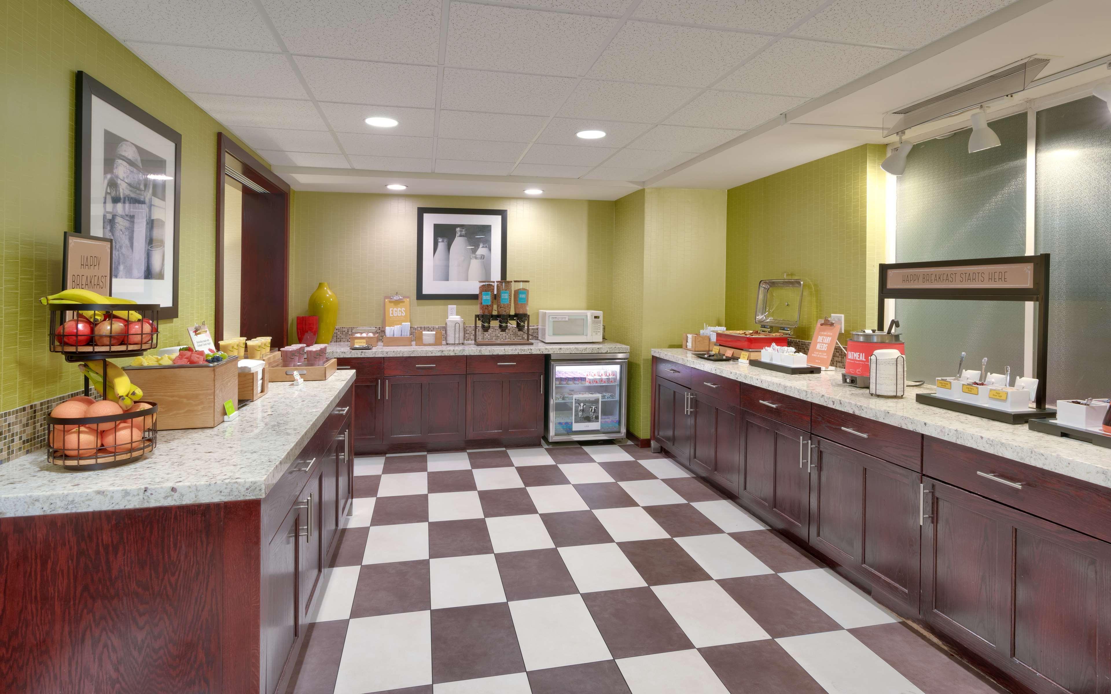 Restaurant Spark by Hilton Salt Lake City Central