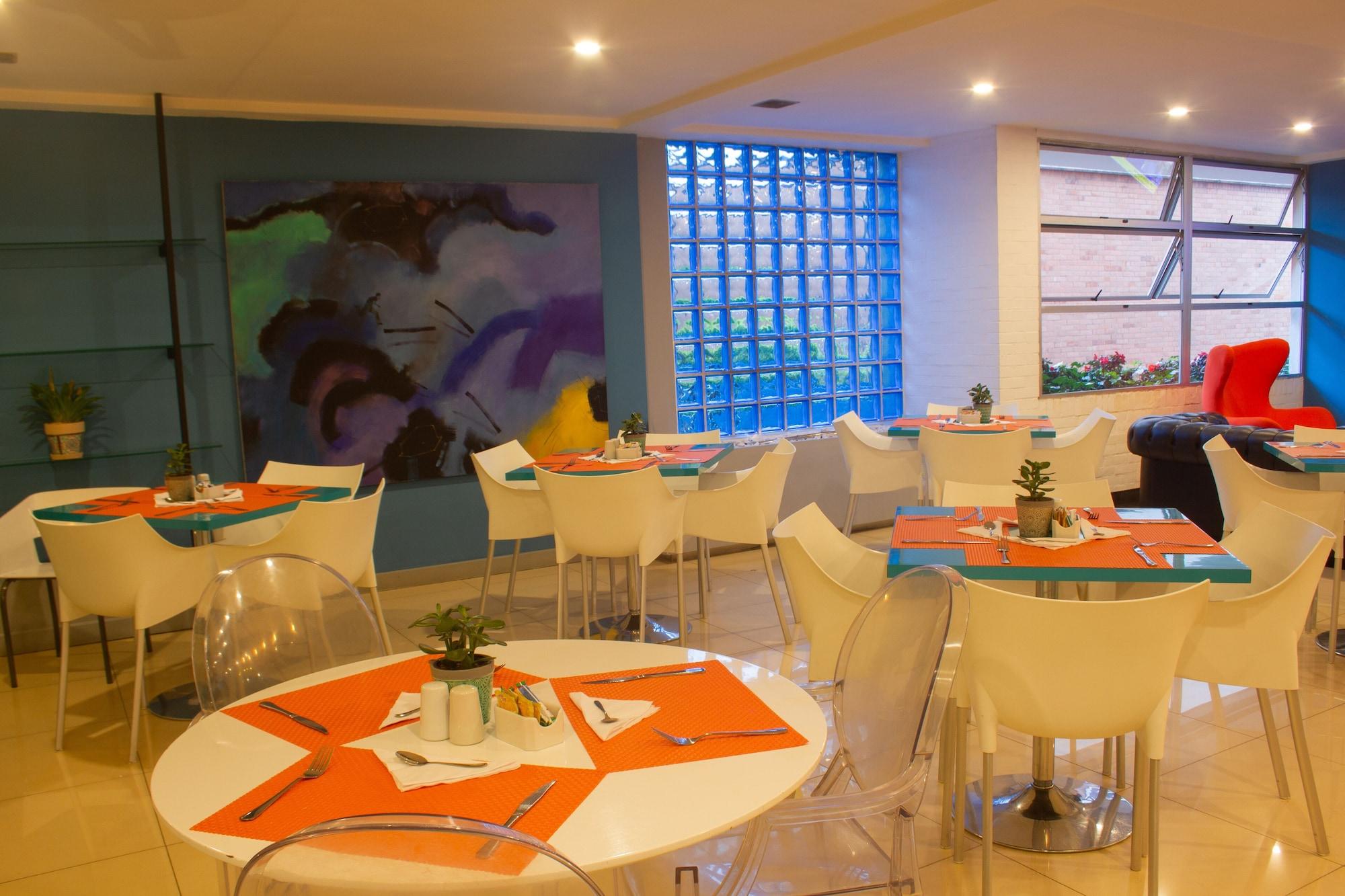 Restaurant 104 Art Suites