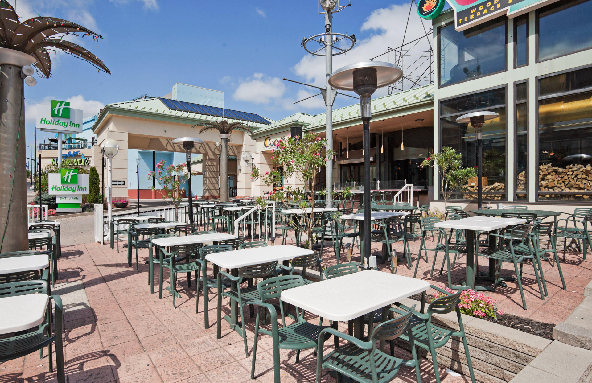 Bar/Salón Holiday Inn by the Falls