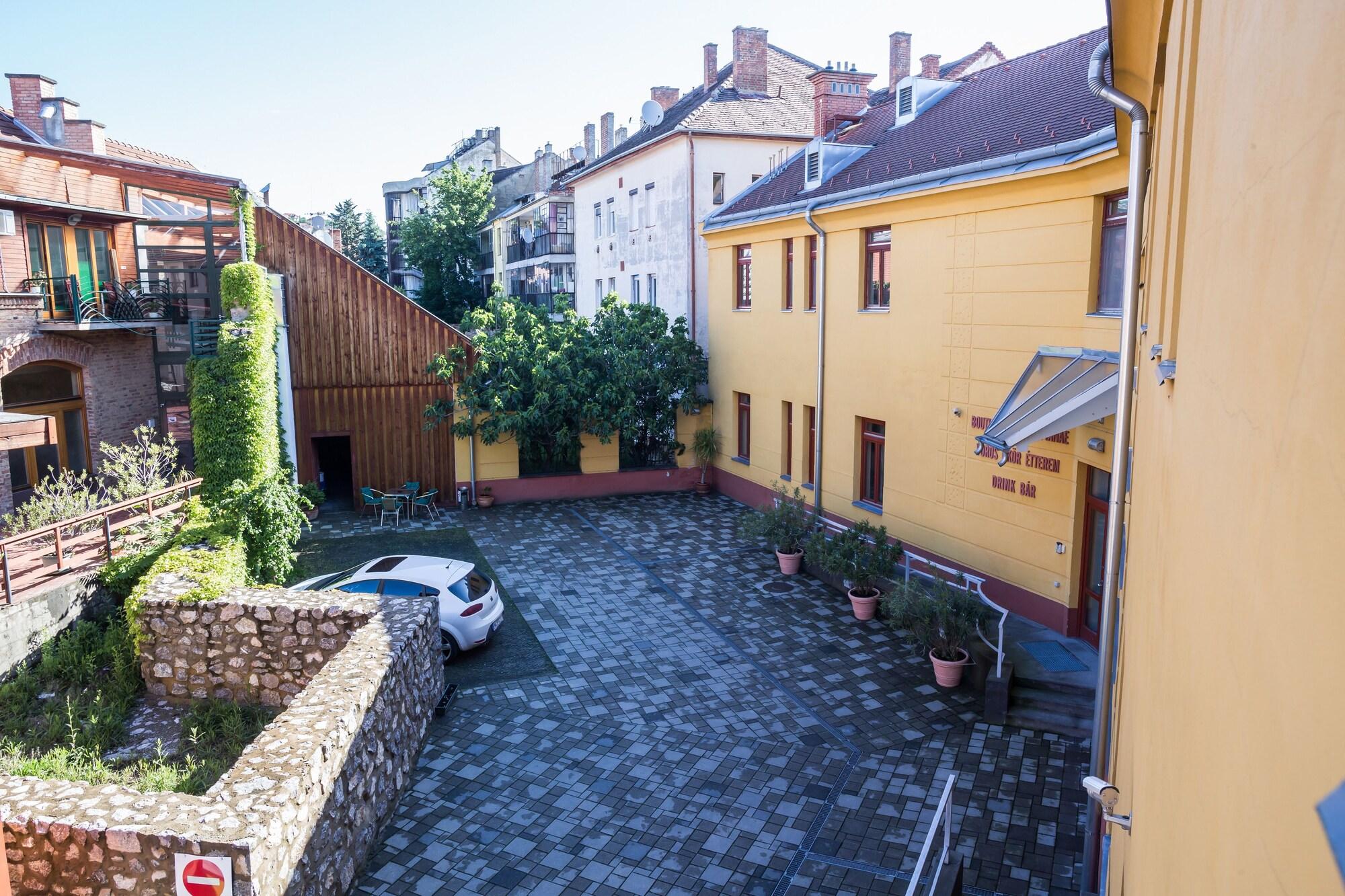 Vista Exterior Boutique Hotel Sopianae