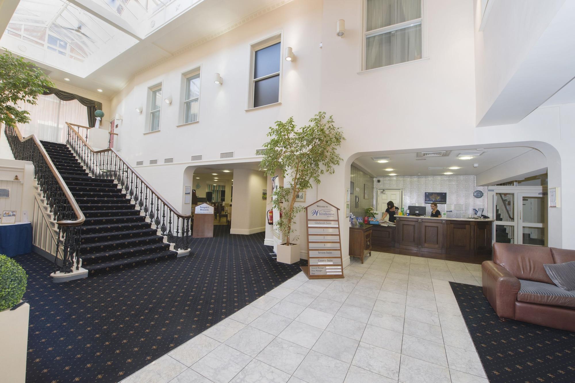 Vista Lobby Worcester Whitehouse