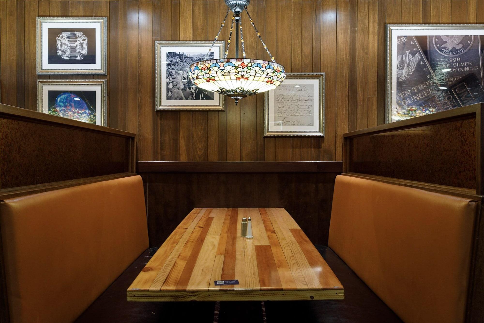 Restaurant Red Garter Hotel & Casino by Red Lion Hotels