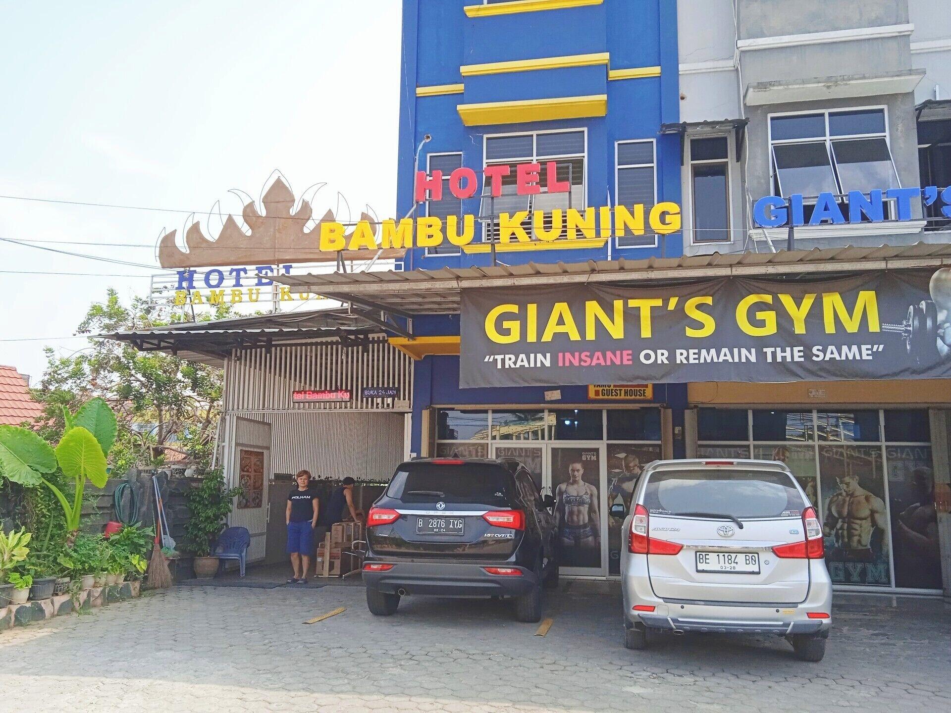 Vista Exterior Hotel Bambu Kuning