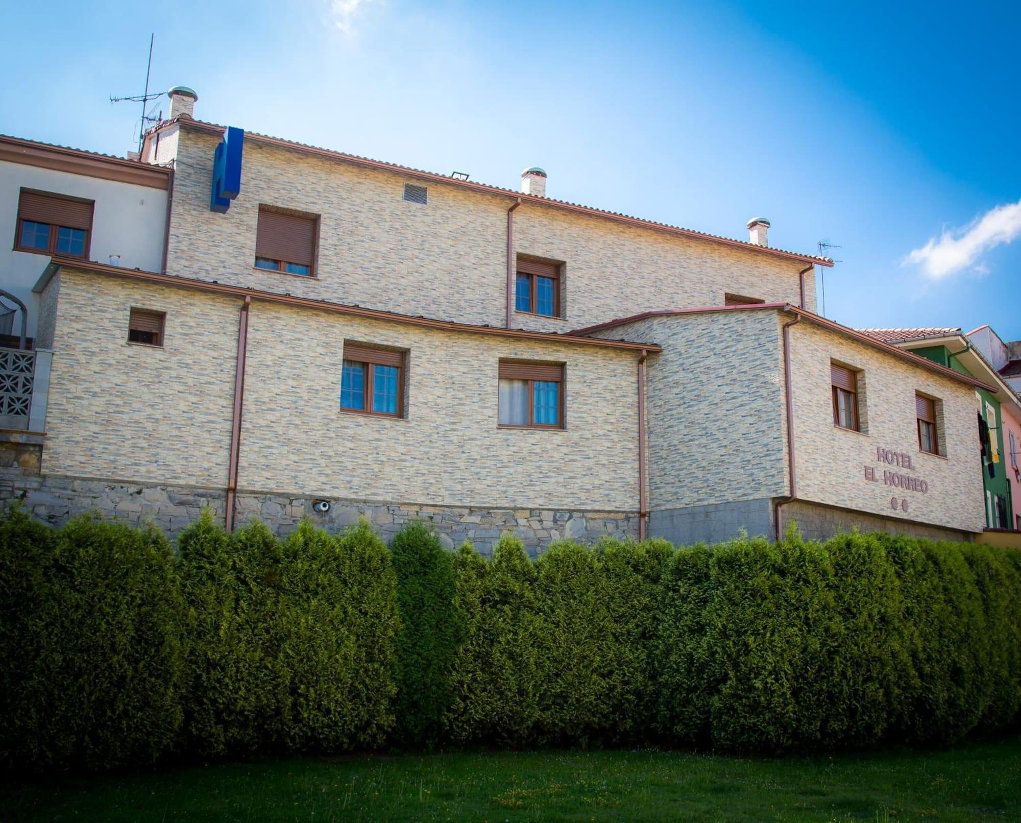 Vista Exterior Hotel El Horreo de Aviles