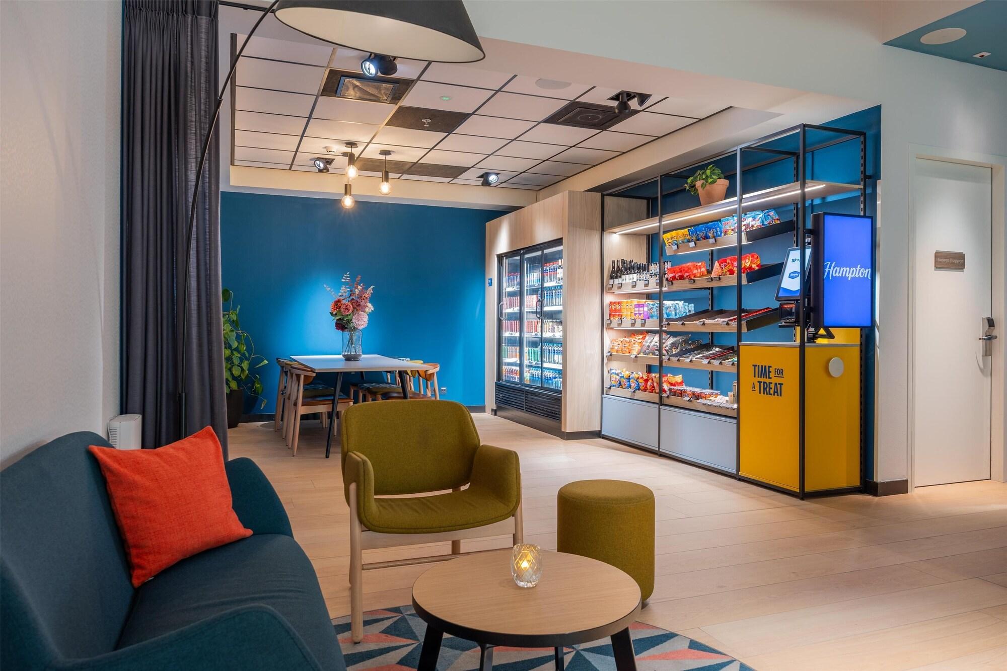 Vista Lobby Hampton by Hilton Utrecht Central Station