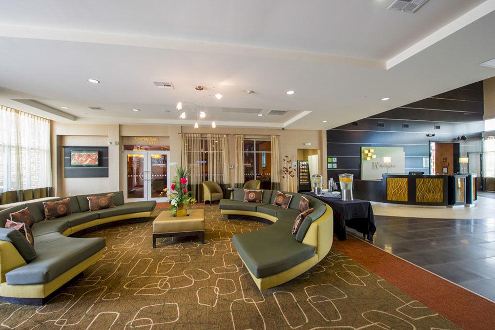 Vista do lobby Holiday Inn - Houston Westchase