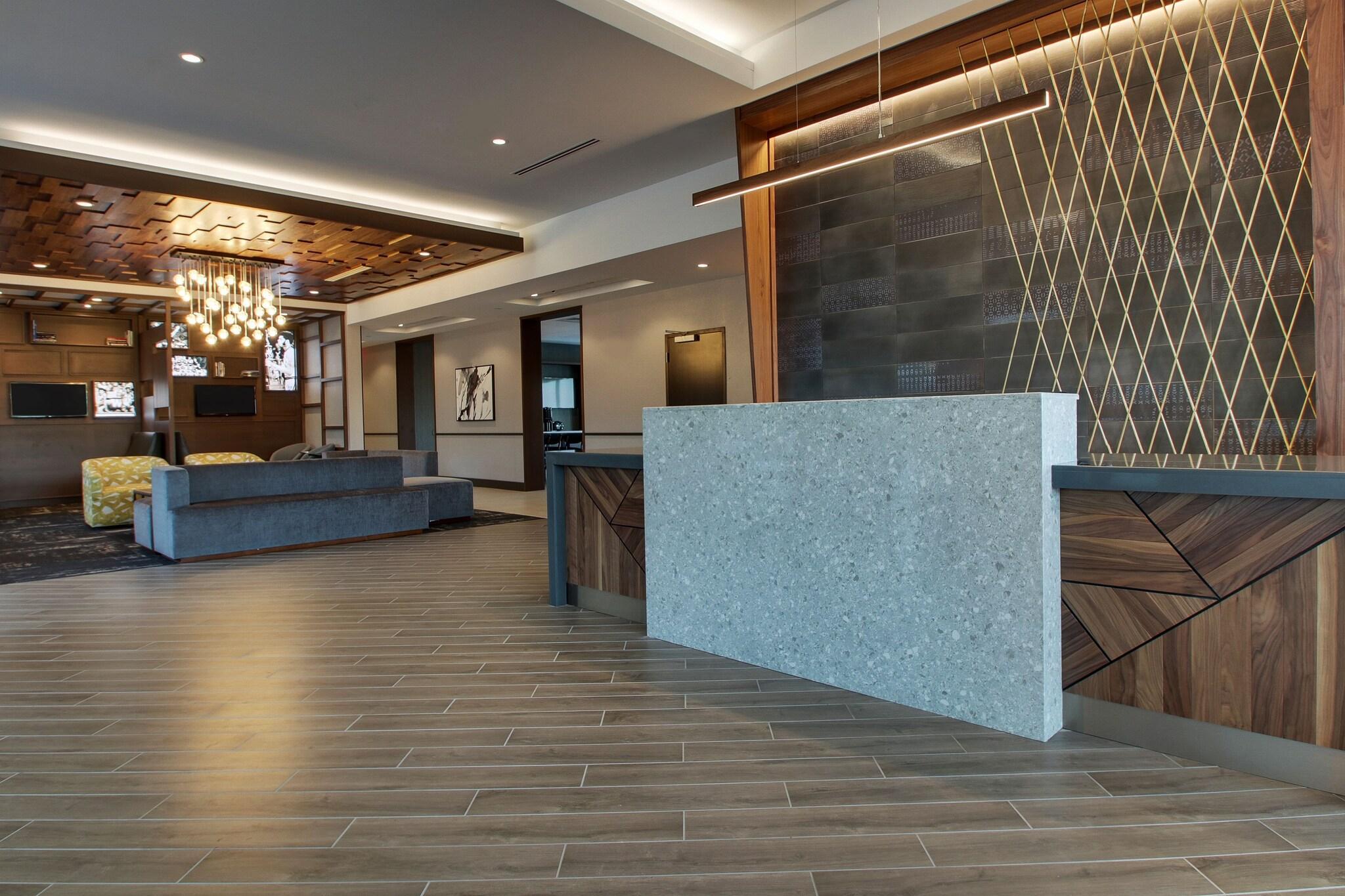 Vista Lobby Hyatt Place Milwaukee/Downtown
