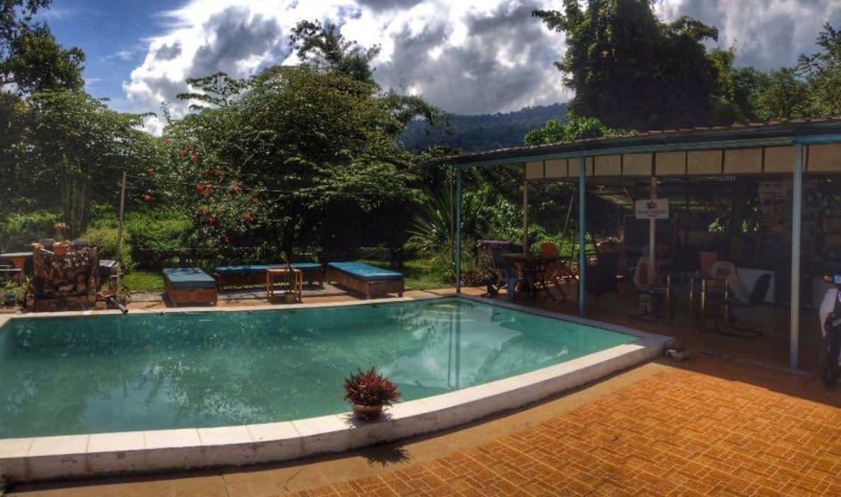 Vista Piscina Sleepy Hollow Villa