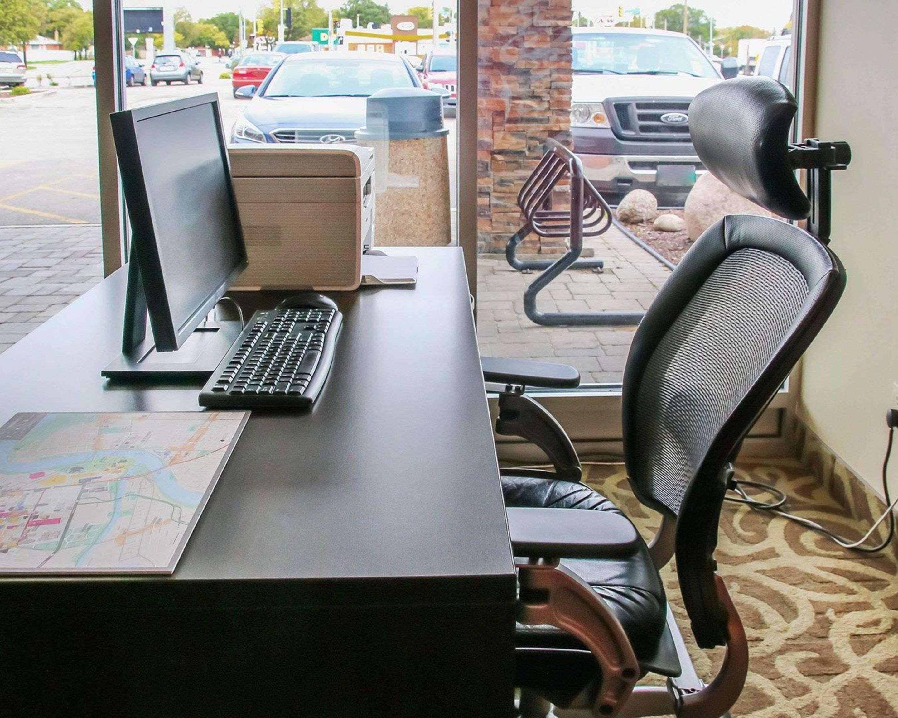 Centro de Negocios Econo Lodge Winnipeg South