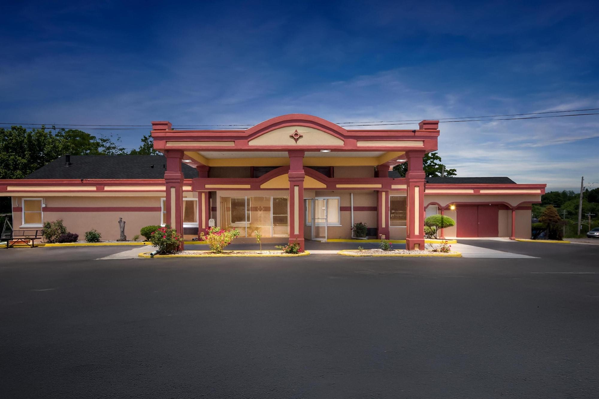 Vista Exterior Americas Best Value Inn & Suites Williamstown