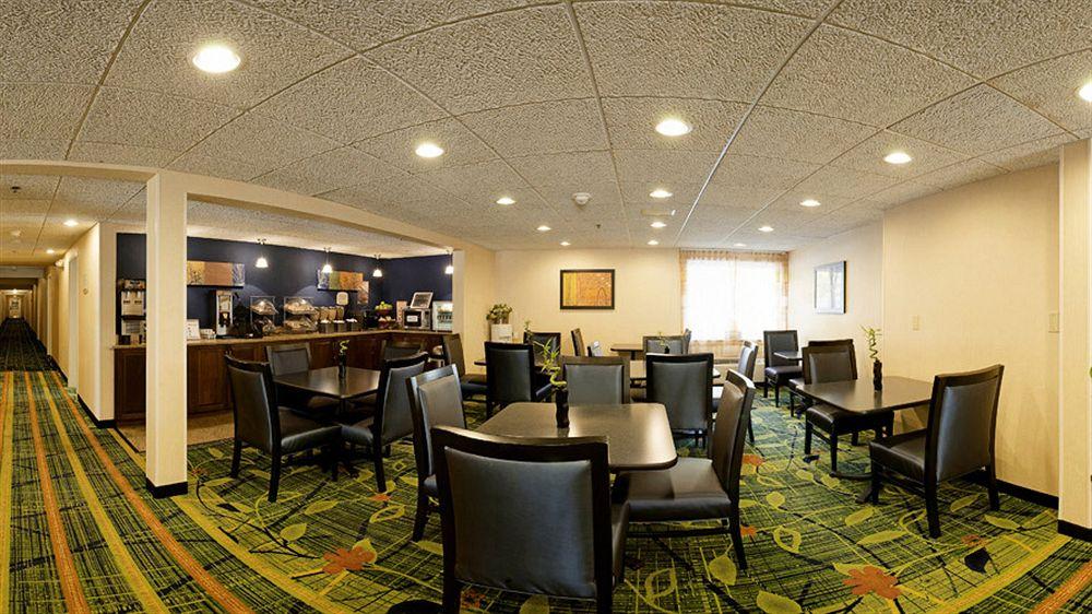 Restaurant Fairfield Inn by Marriott Boston Dedham