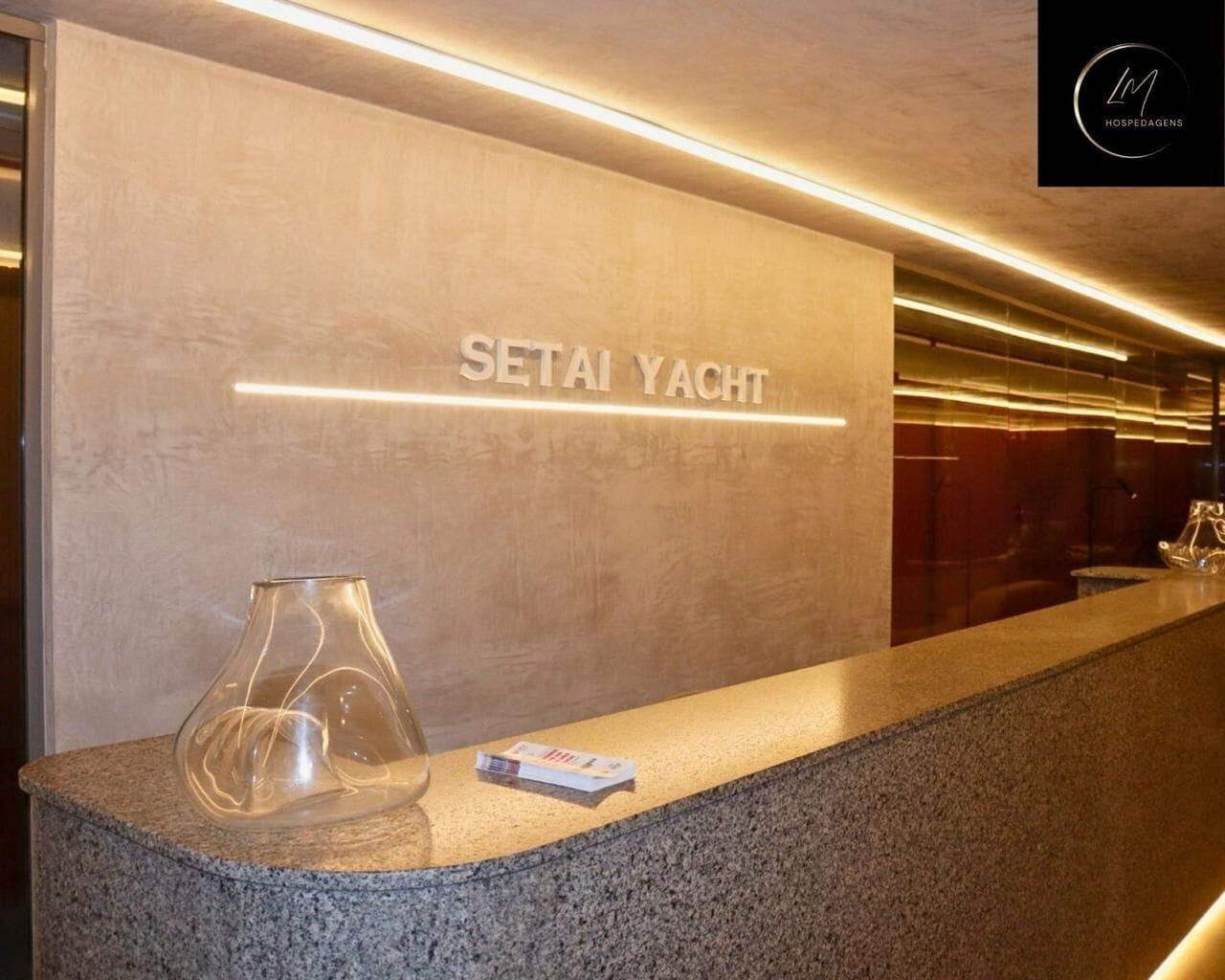 Vista Lobby LM Setai Yacth