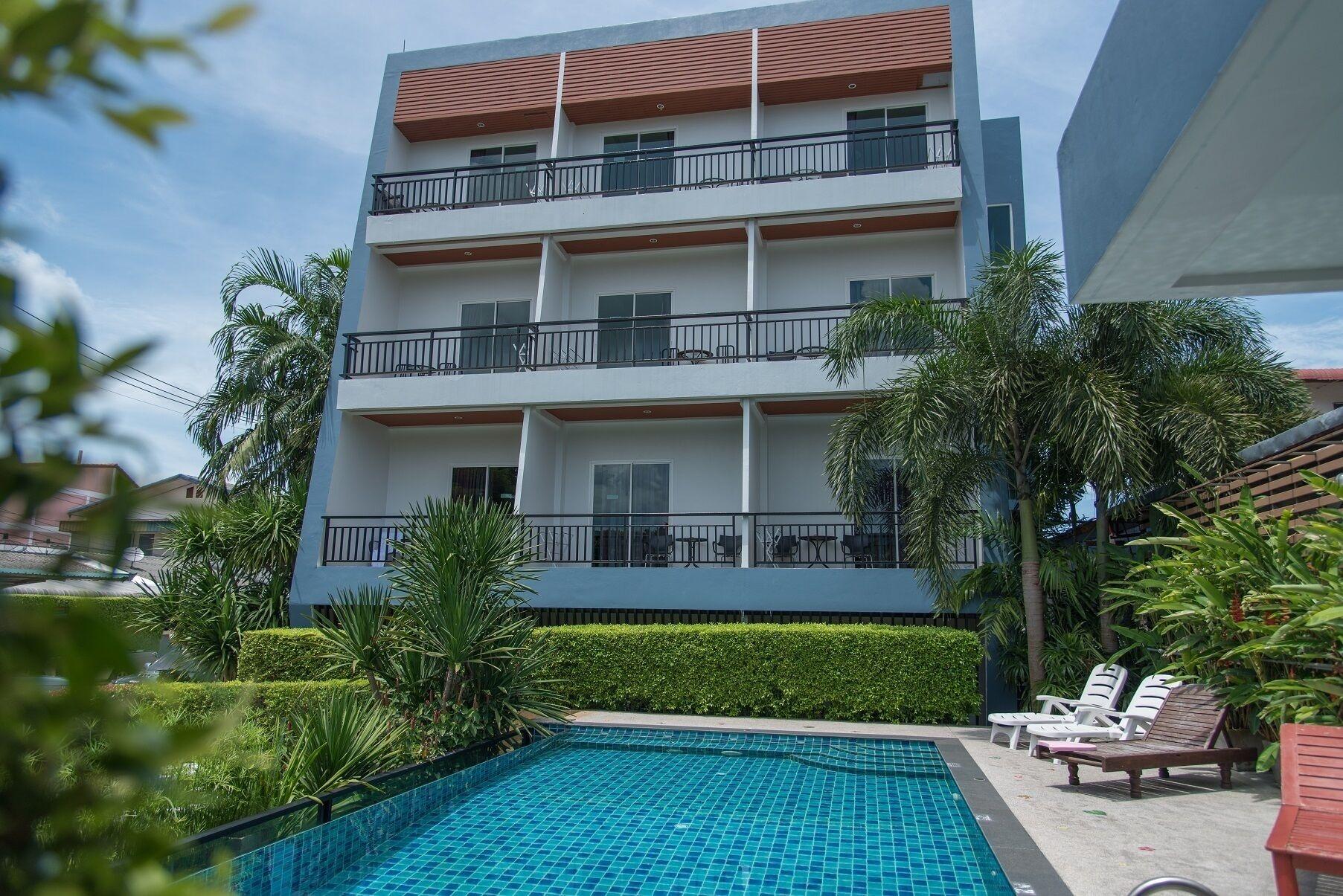 Varios Phuket Jula Place