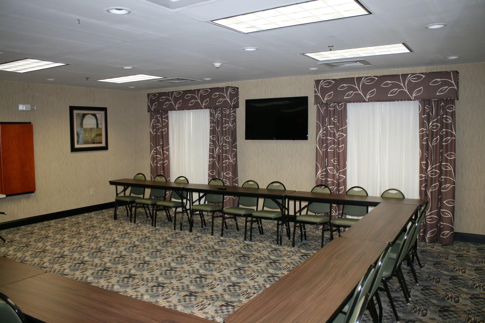 Sala de Reuniones Holiday Inn Express Hotel & Suites Rockingham by IHG