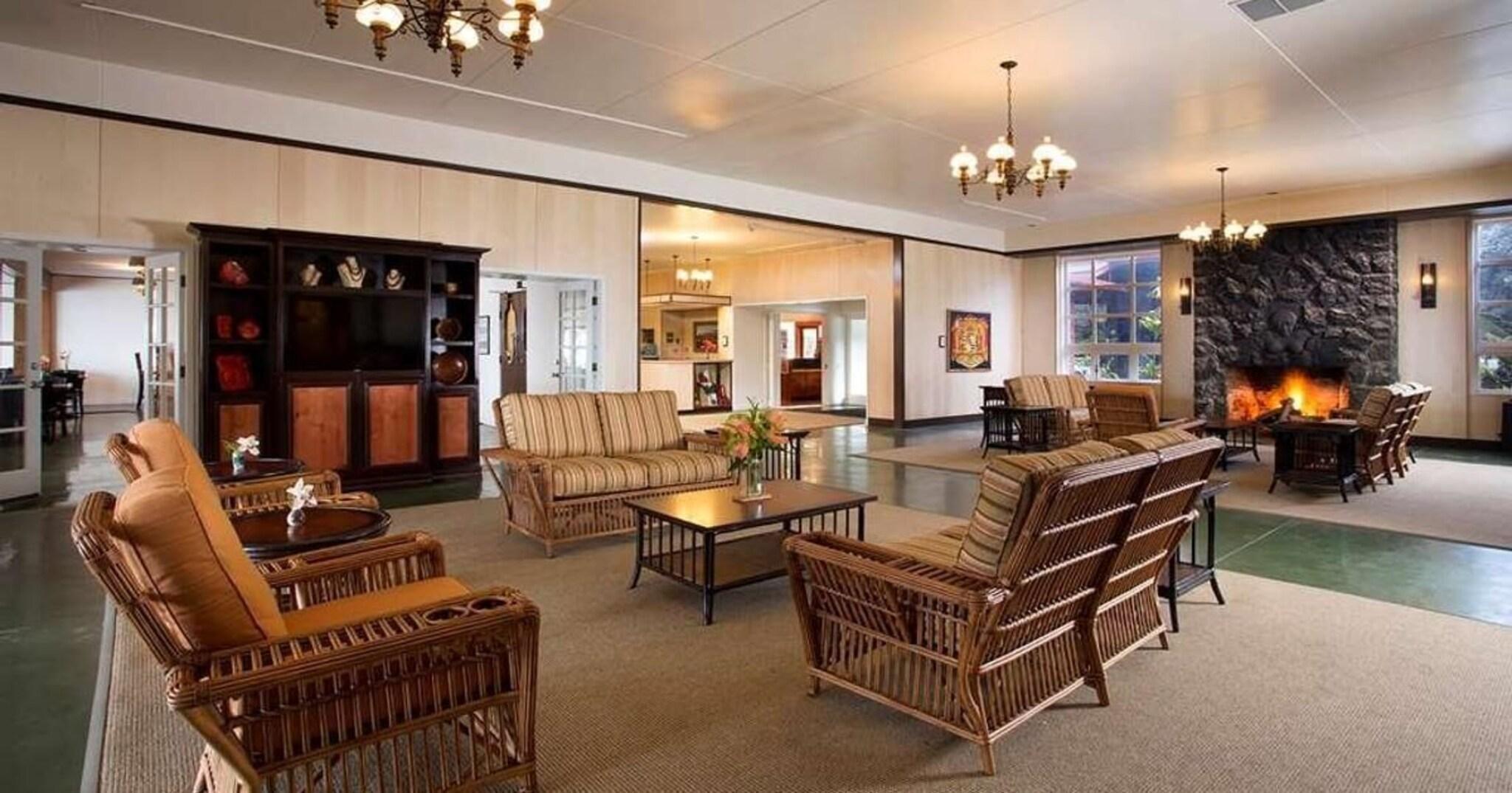 Vista Lobby Hawaii Volcano House