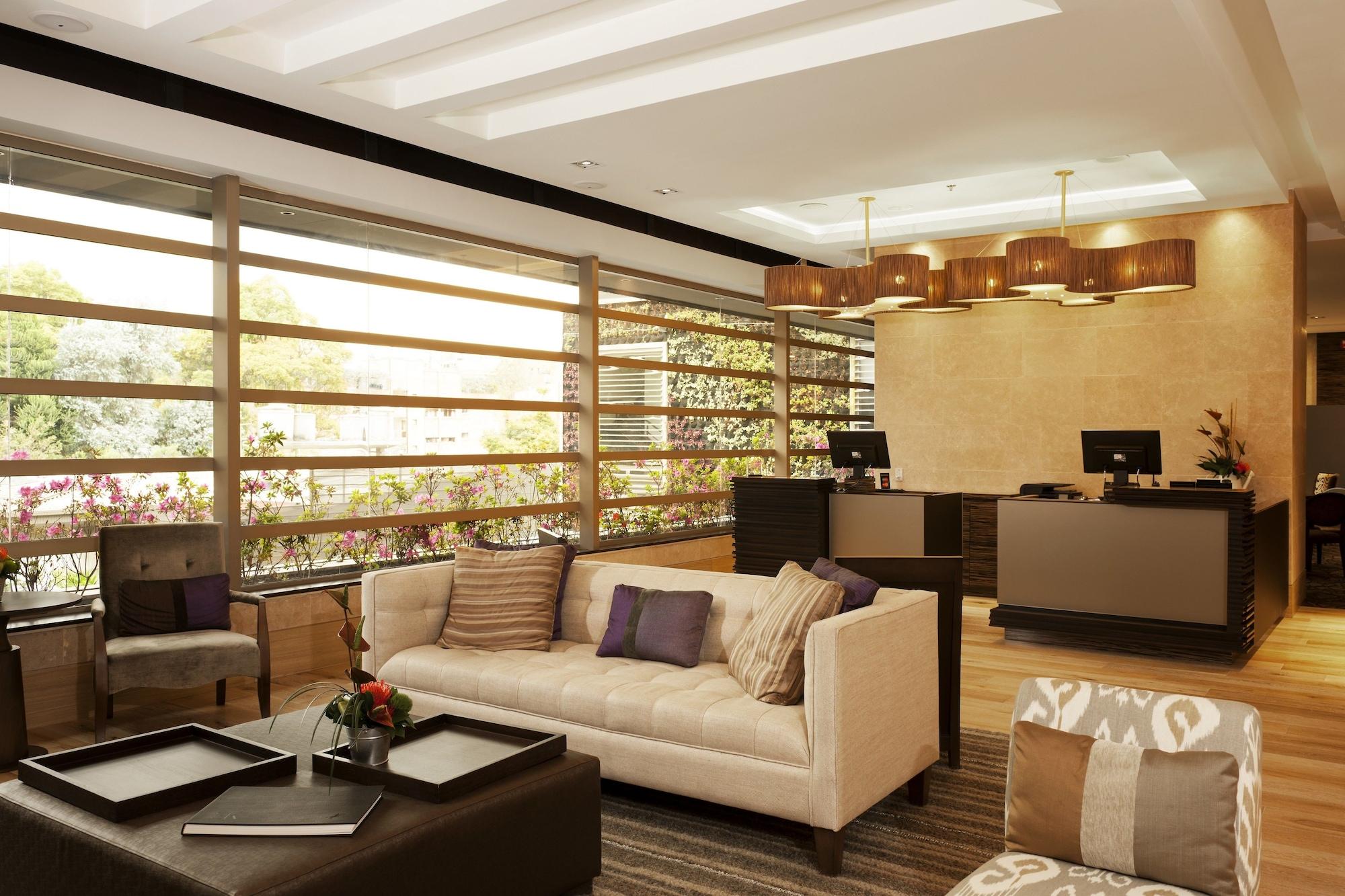 Vista Lobby EK Hotel By Preferred Hotels Group