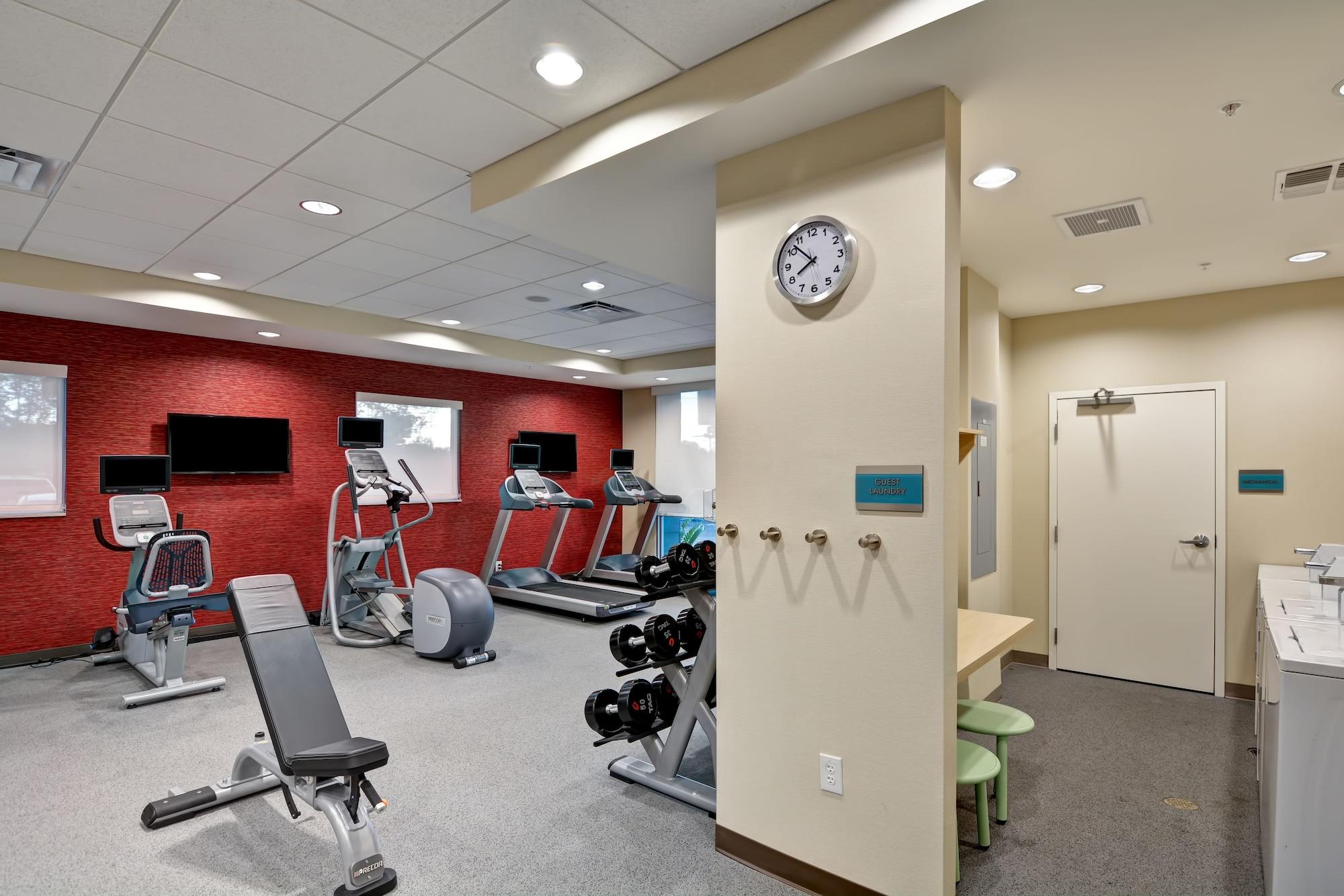 Gimnasio Home2 Suites by Hilton Tampa USF Near Busch Gardens