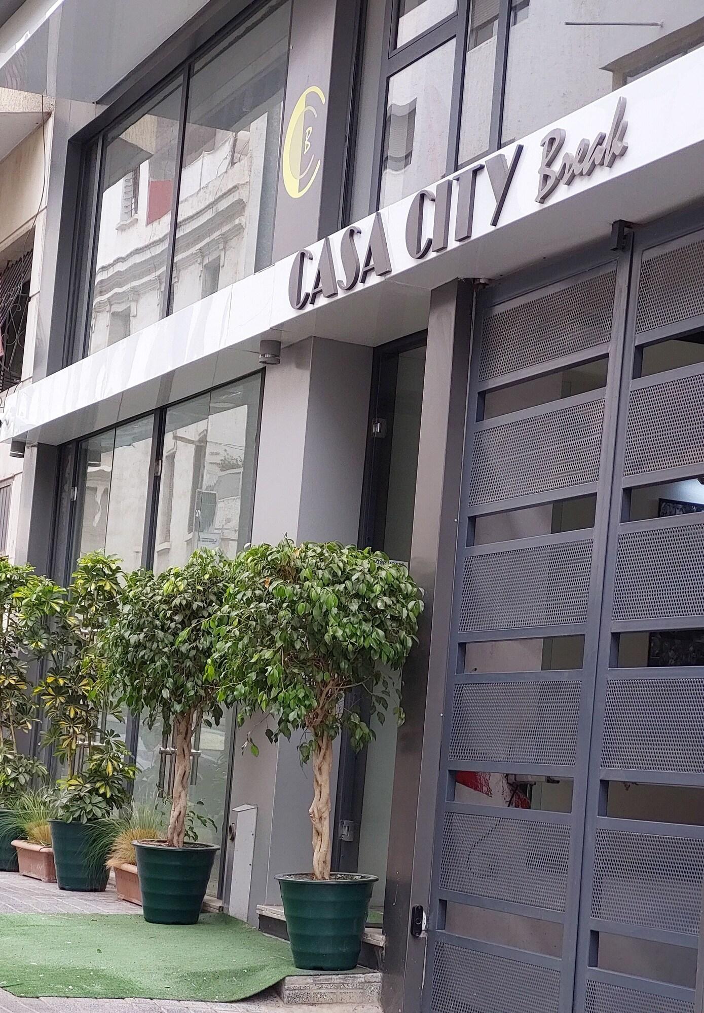 Vista Exterior Casa City Break Suites