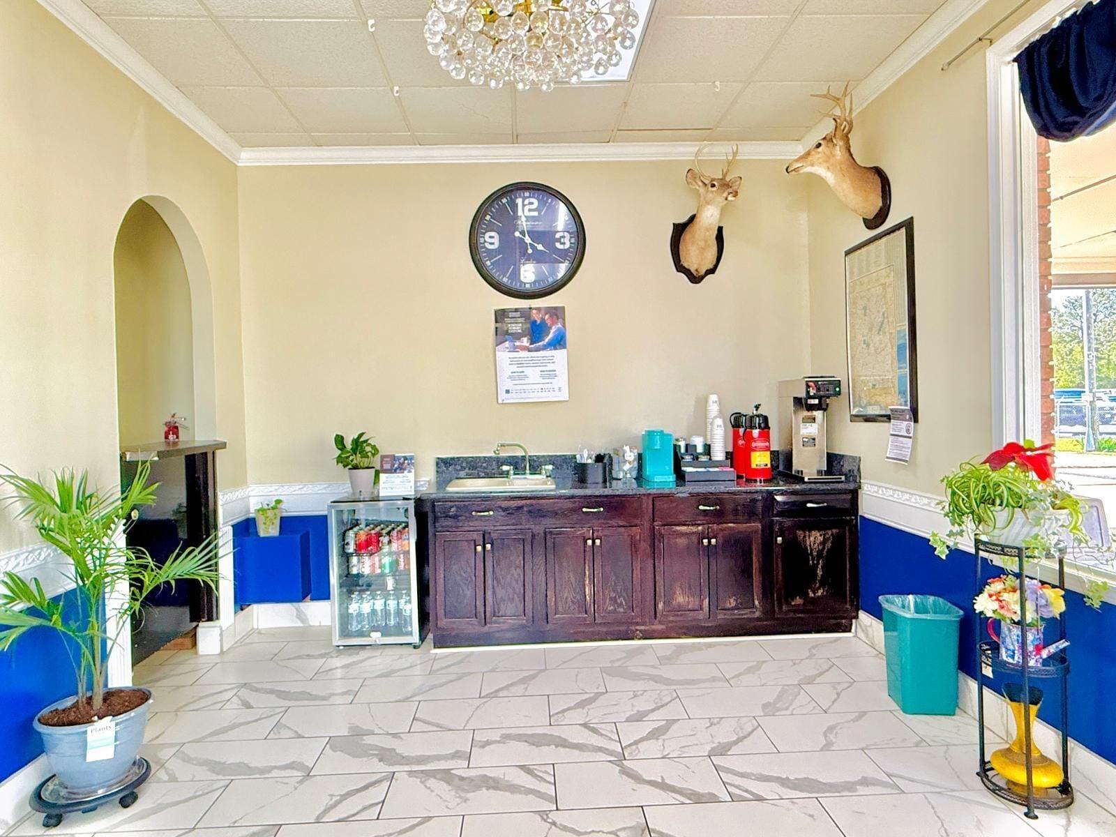 Vista Lobby Travelodge by Wyndham Thomasville AL