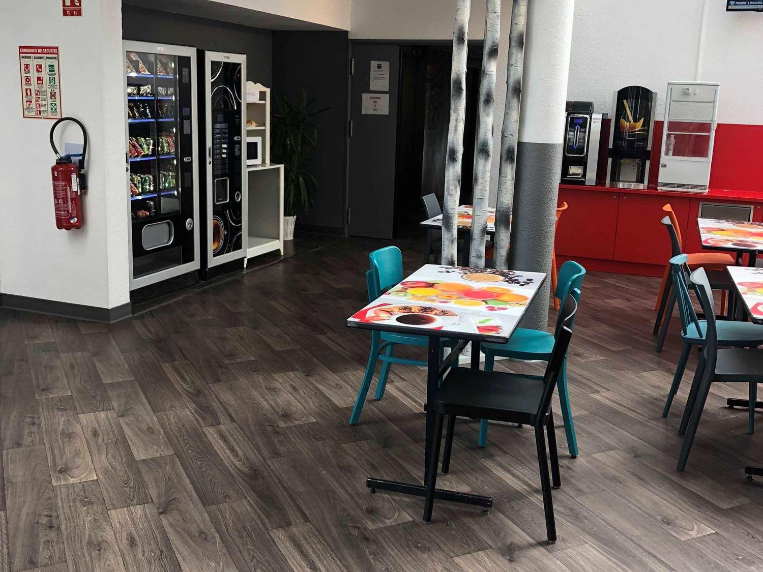 Vista Exterior hotelF1 Longwy