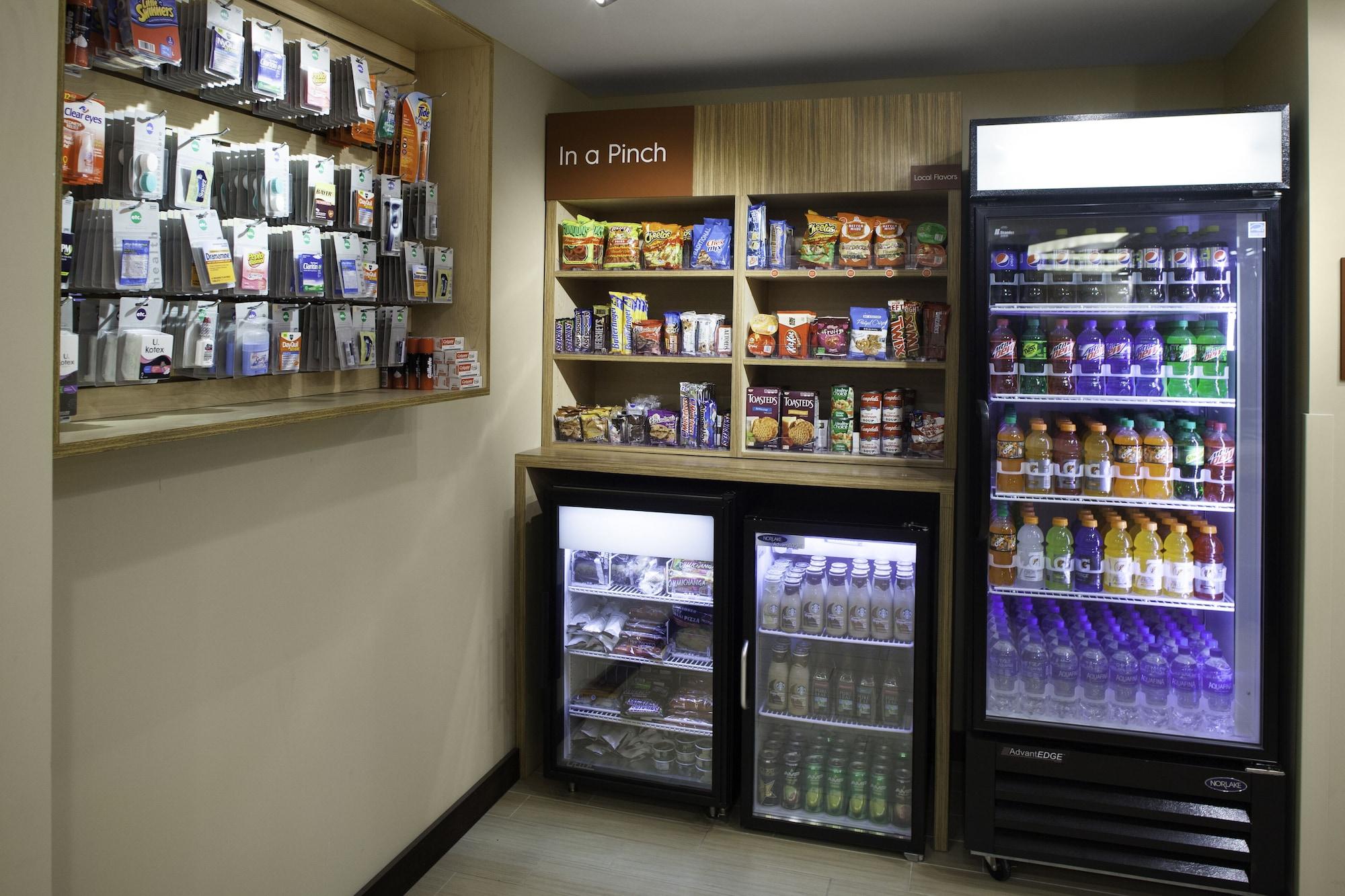 Restaurant TownePlace Suites by Marriott Detroit Canton