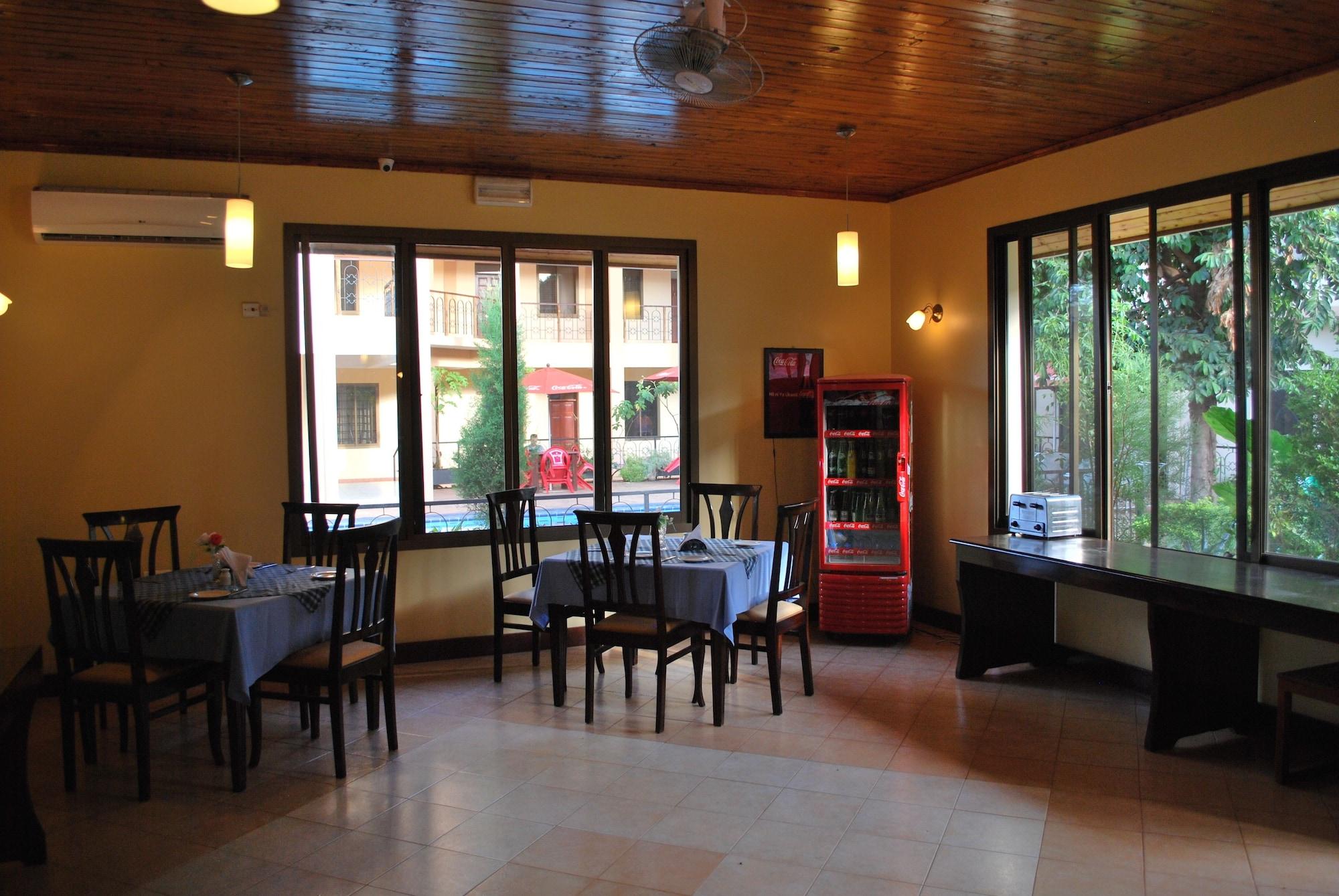 Bar/Salón Parkview Inn