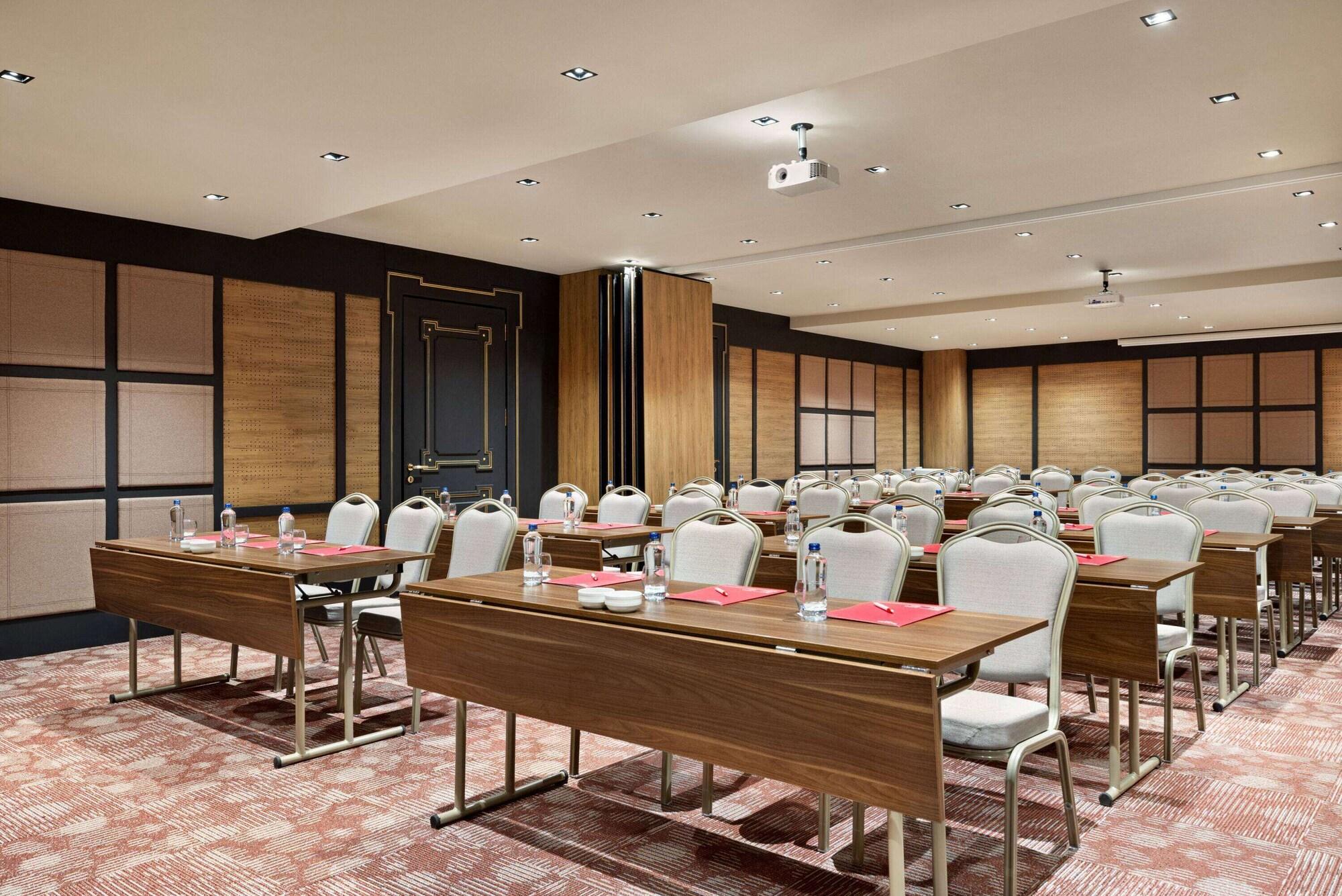 Sala de Reuniones Ramada By Wyndham Erzurum