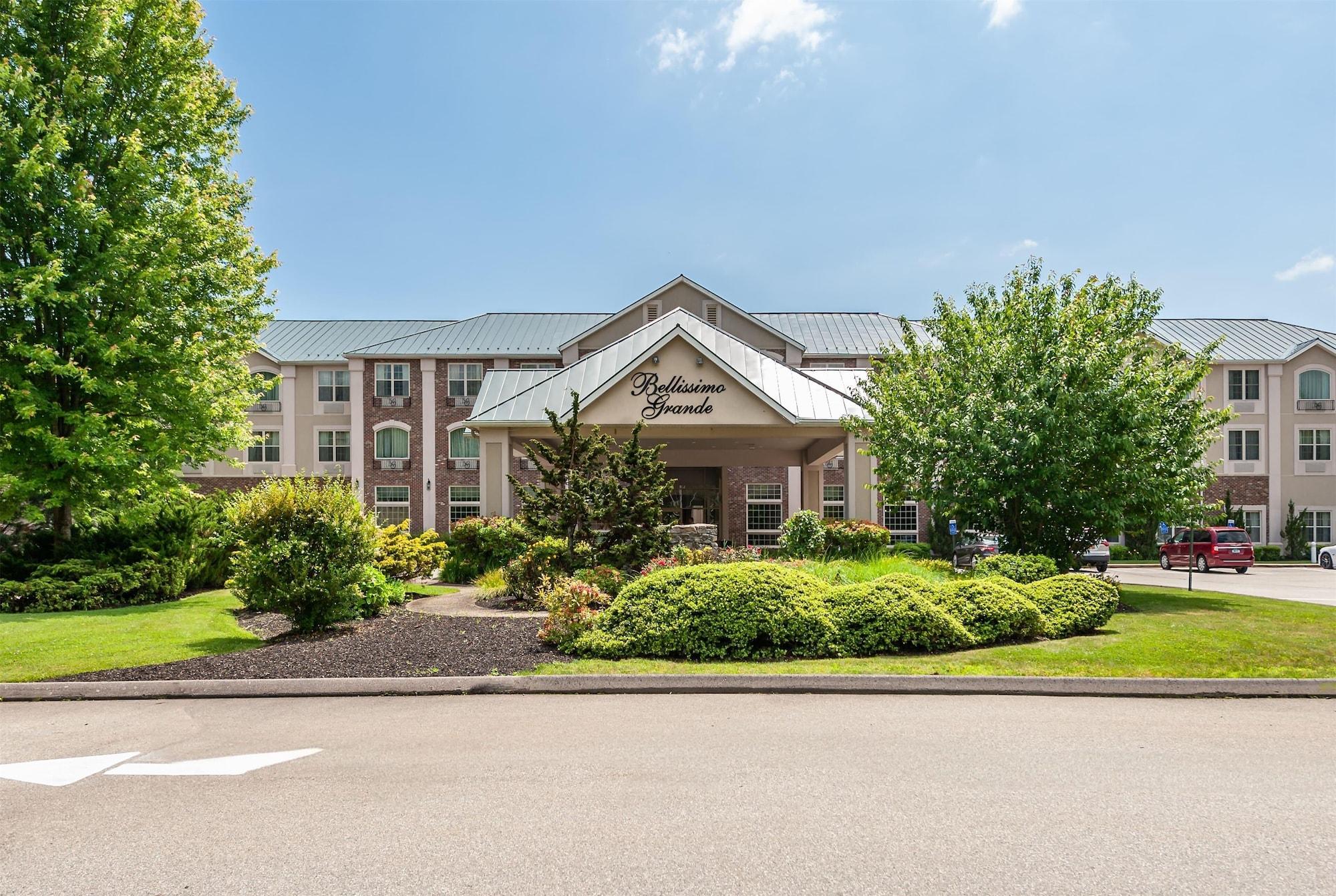 Vista Exterior Bellissimo Hotel, Trademark by Wyndham Near Foxwoods Casino