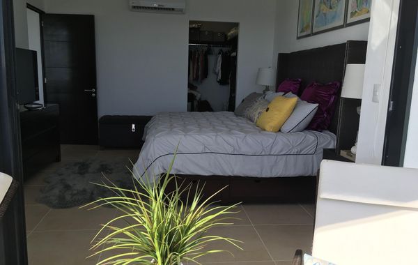 Brand new 9th floor Beach/Oceanfront Condo in beutiful Mazatlan - Sanitized - Hoteles con jacuzzi en Mazatlán, Sinaloa