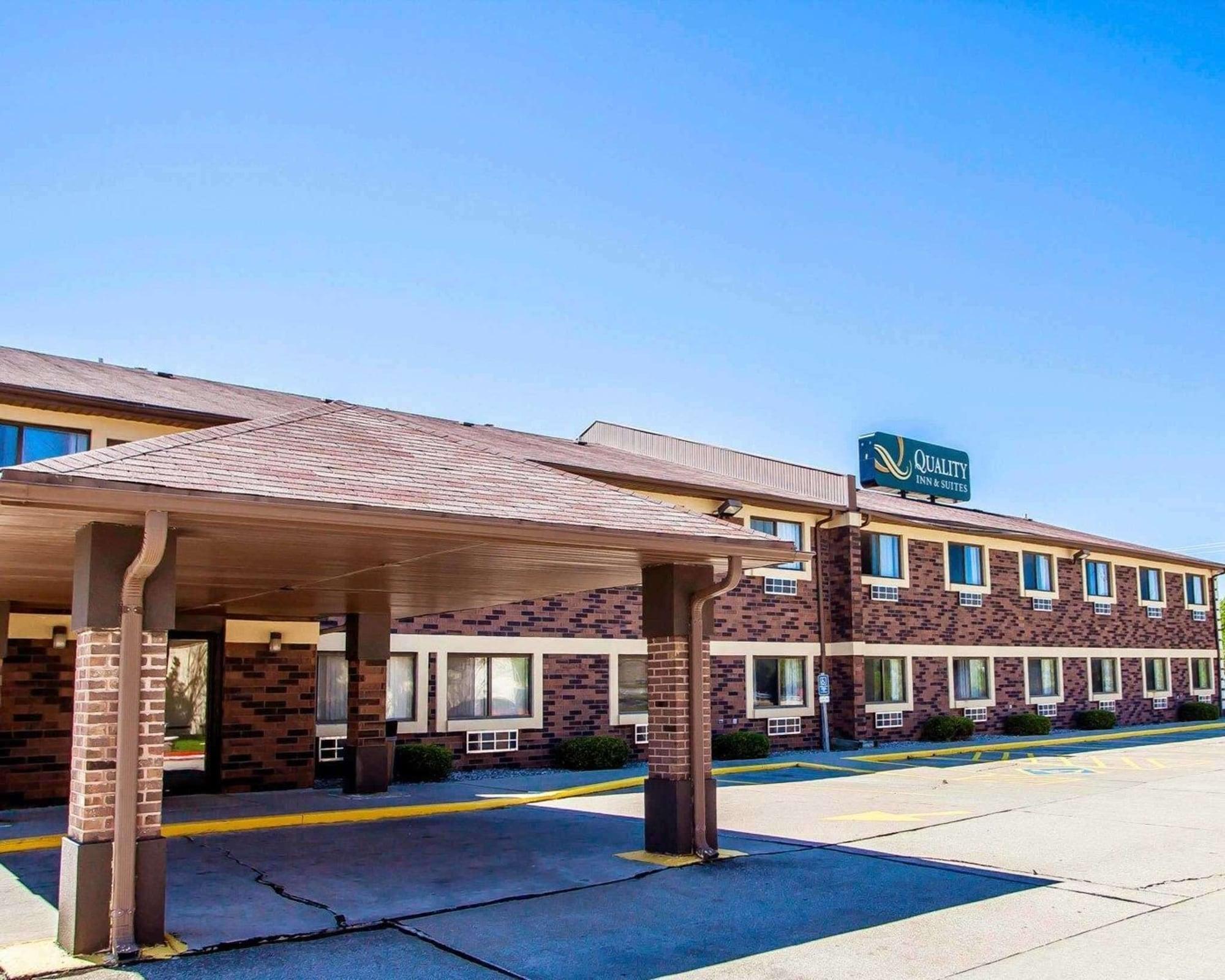 Varios Quality Inn & Suites Champaign North - Urbana
