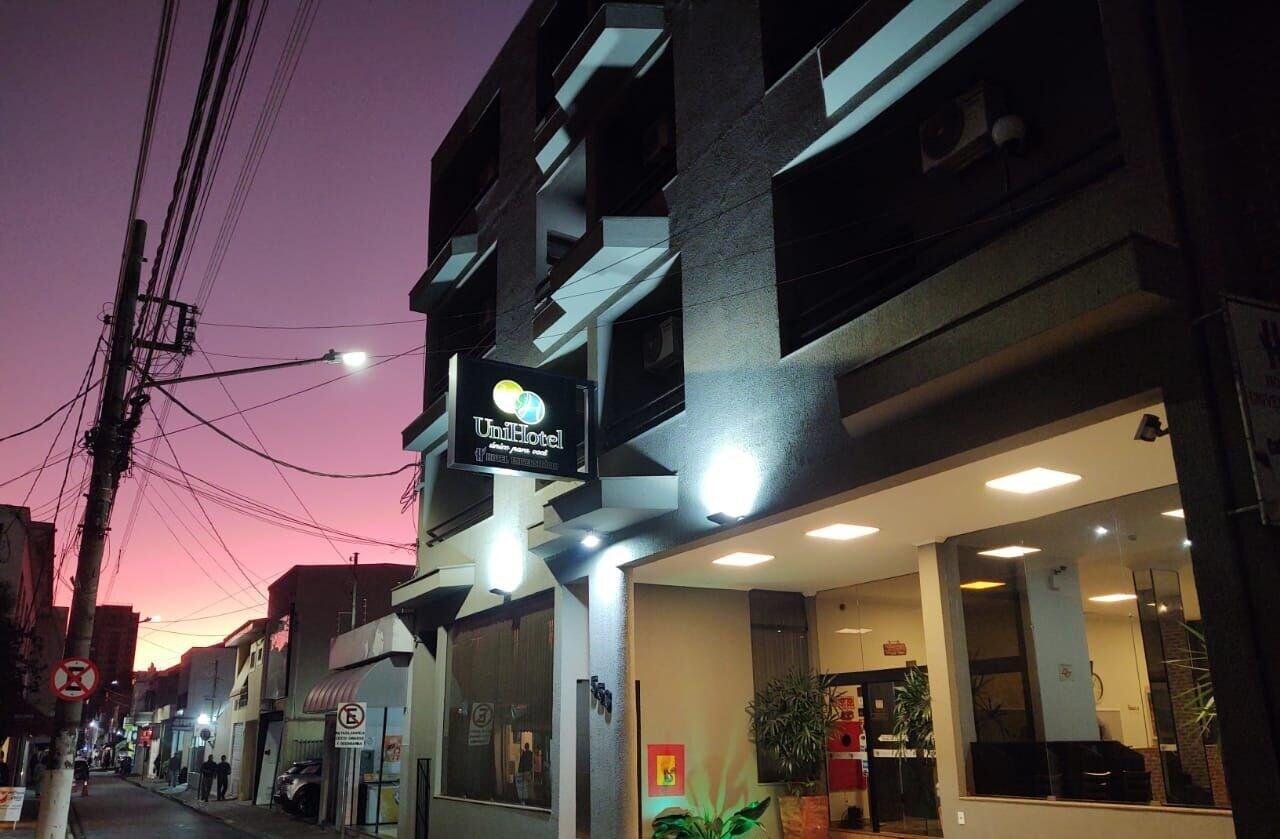 Varios Universitário Hotel