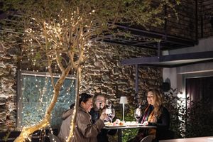 Alojamiento - Uve Rooms & Wine Bar