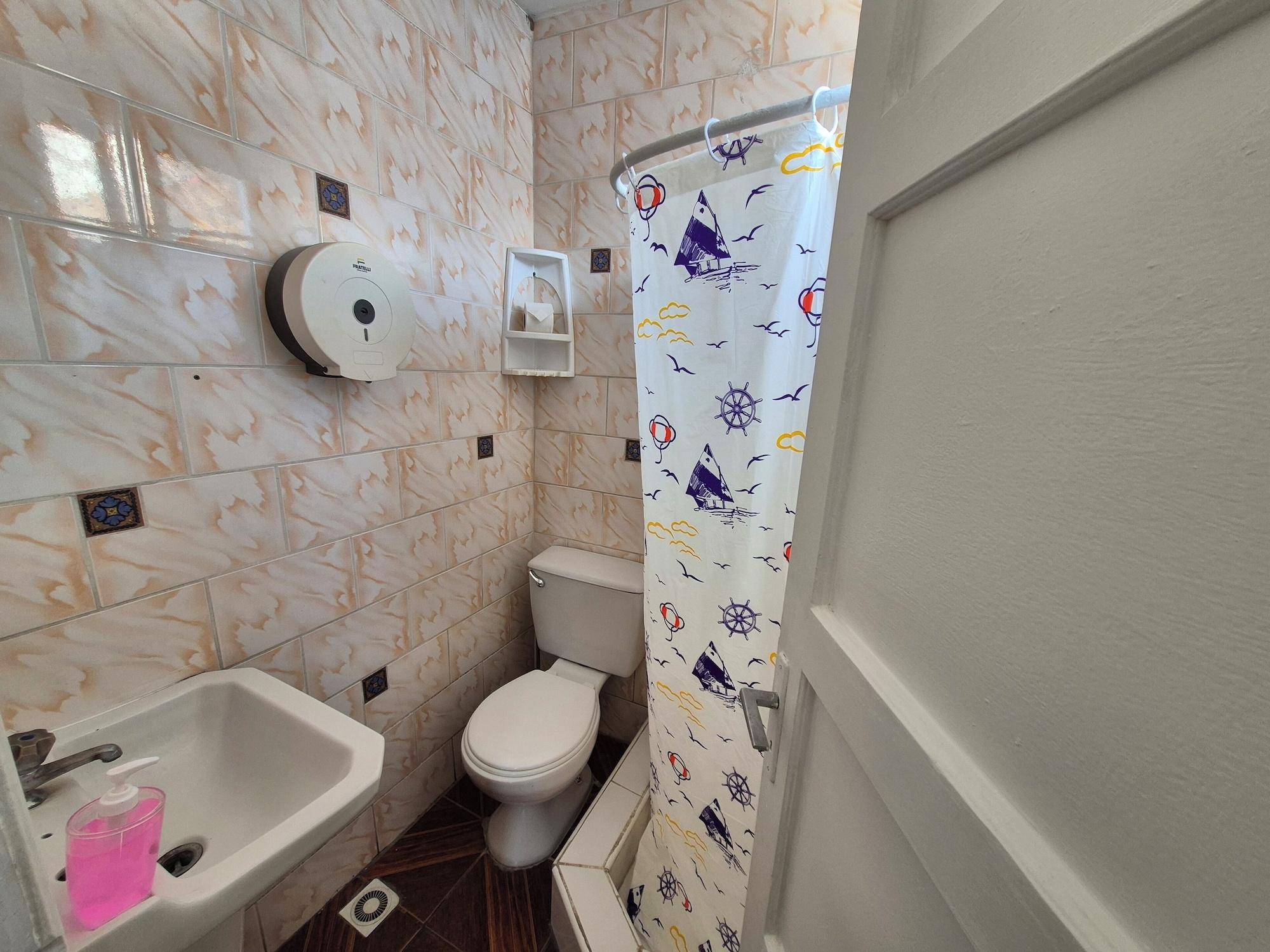 Equipamiento de Habitación Illariy Wasi Hostal