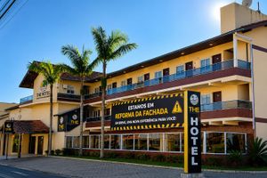 Alojamiento - THE - Tropicanas Hotel e Eventos