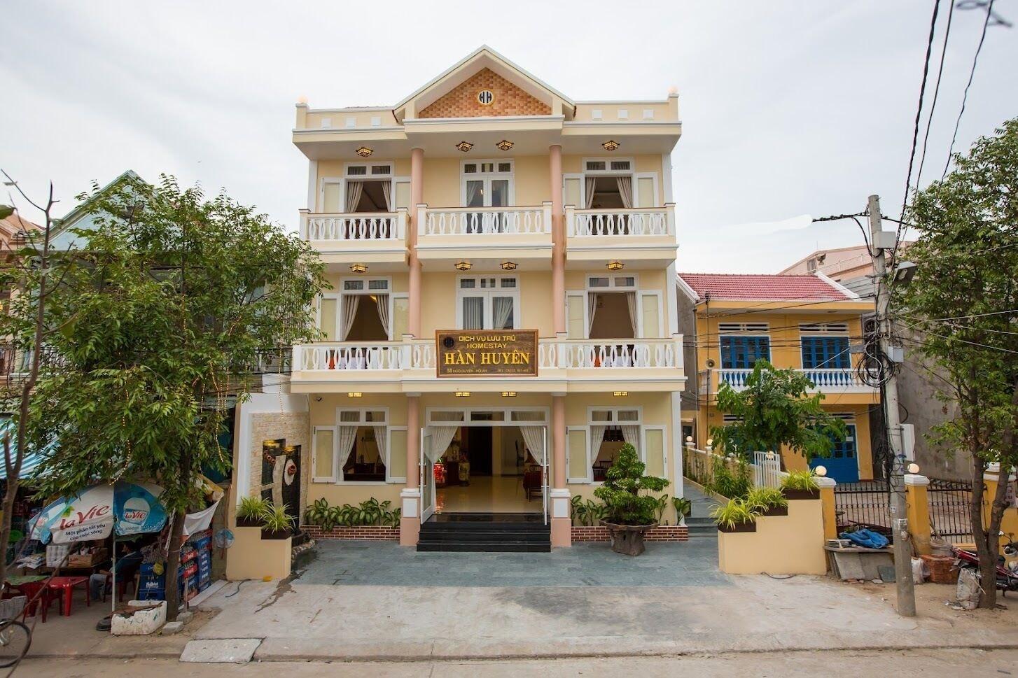 Varios Han Huyen Homestay