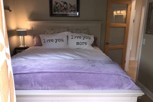Alquiler Vacacional - REMODELED  COTTAGE -BEST BACKYARD AREA IN PIERPONT!