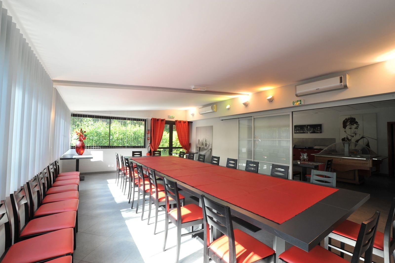 Sala de Reuniones Hôtel Le Relais De Trans