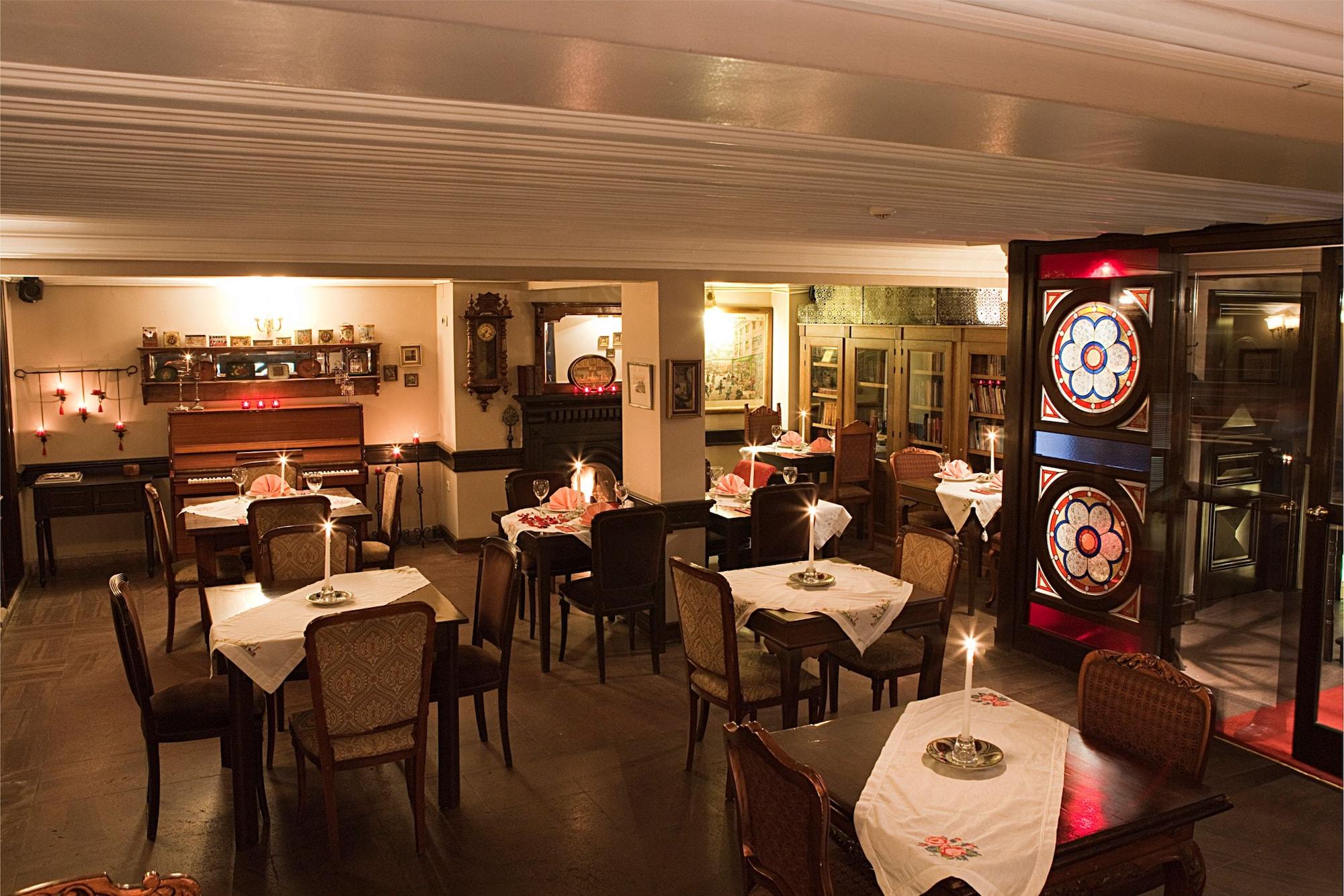 Restaurant Kitapevi Special Class Hotel