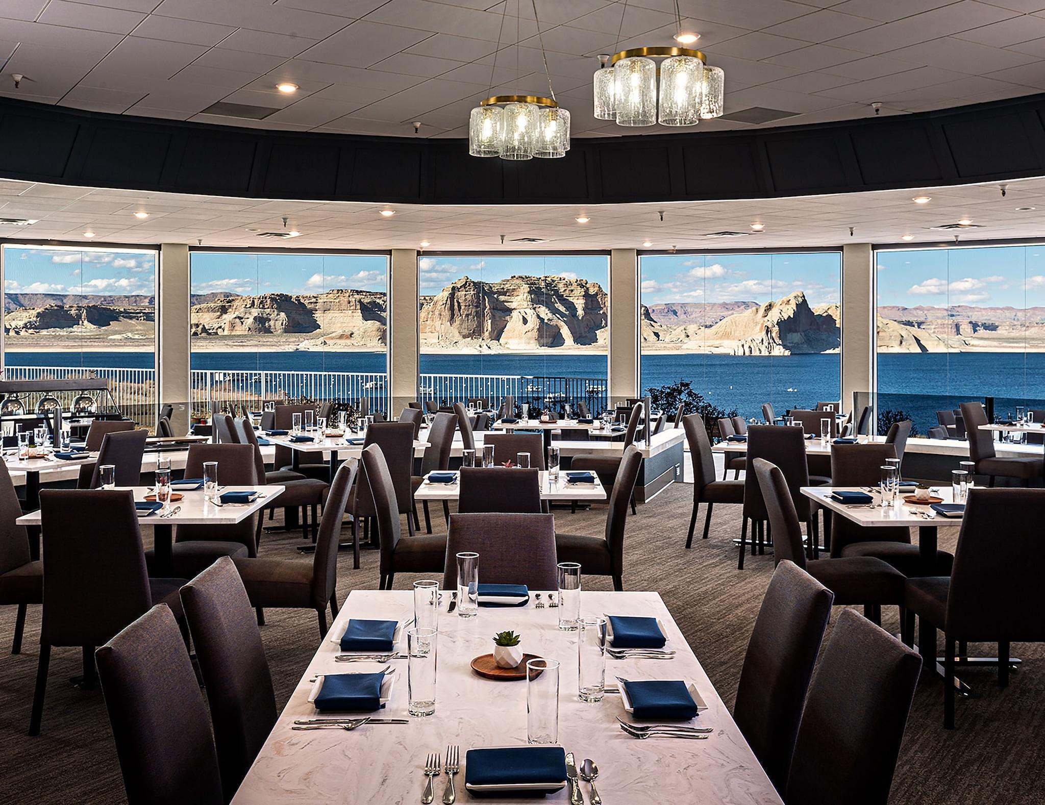 Restaurant Lake Powell Resort