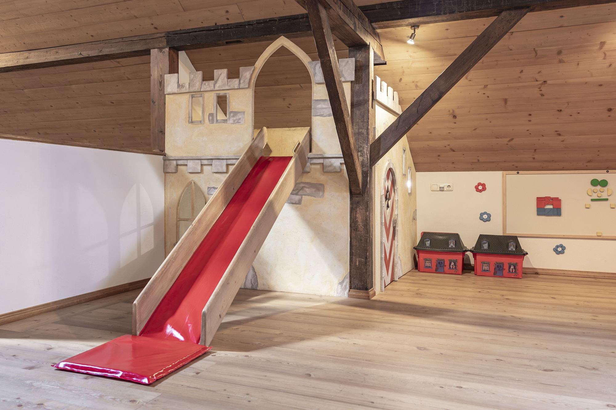 Instalaciones Recreativas Ansitz Felsenheim
